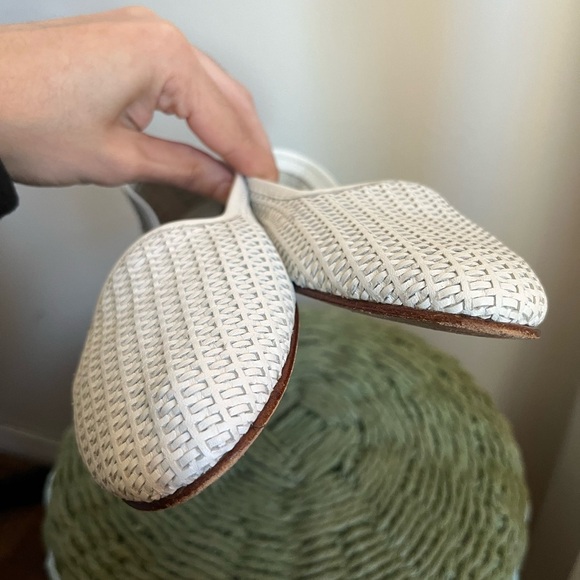 COLE HAAN Resort Murano Sandstone Leather Woven Slip-on Flats Size 7.5 - Picture 9 of 11